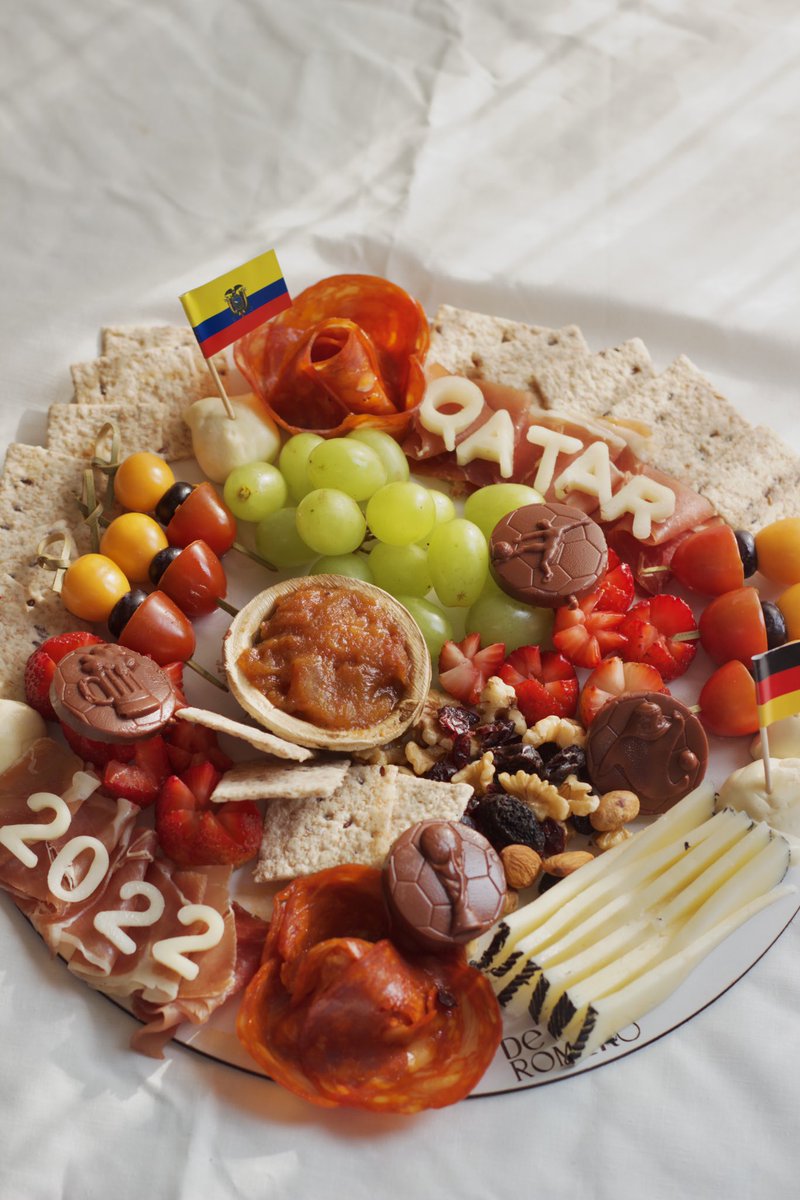 Deromeroec's tweet photo. Platters para sus reuniones a ver los partidos del mundial!!! 👇🏆⚽️ https://t.co/HXq8qTHvTN