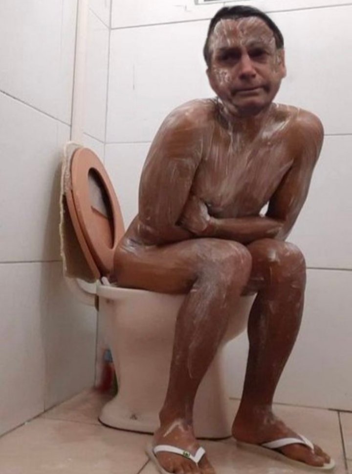 cleberrogerioa5's tweet photo. @BolsonaroSP @opropriolavo 👉🏾👌🏾🤣🤣🤣🤣 https://t.co/6NfoczsuTw