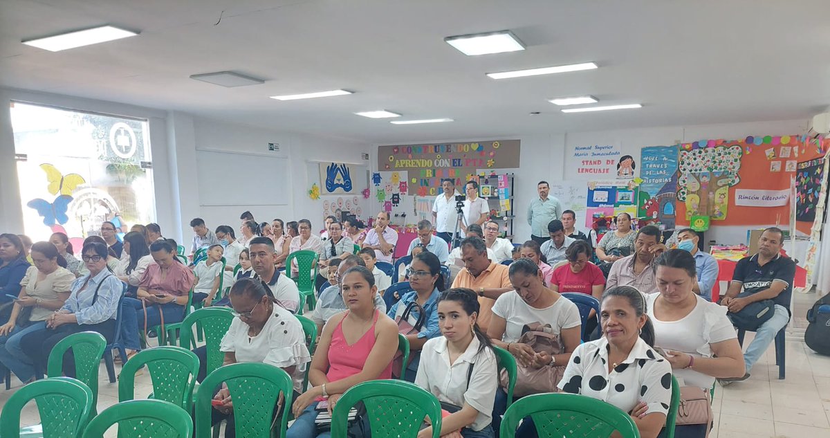 ngelaRodri's tweet photo. Tanto por compartir, abro hilo👇🏻.
Reconocimiento a los rectores y coordinadoras por el apoyo constante https://t.co/LtazBGtaoC