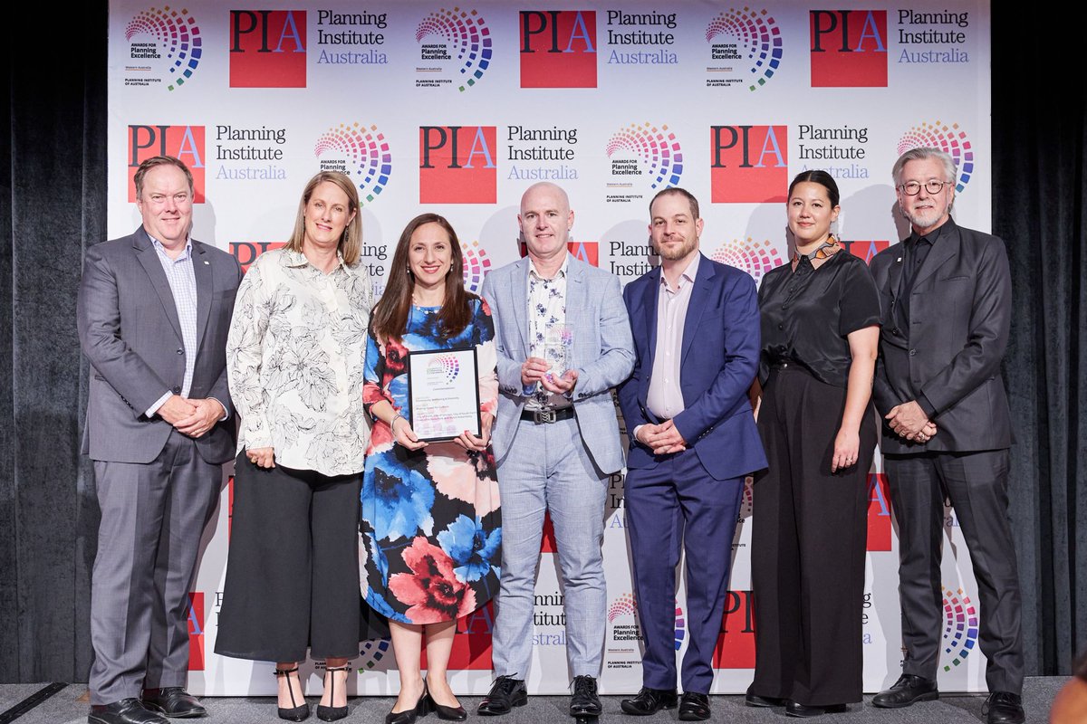 A successful night at the 2022 Planning Institute of Australia Awards for Planning Excellence! We're pleased to receive 2 commendations and 4 awards, including the coveted Minister’s Planning award

A big congrats to our teams! hatch.com/About-Us/News-…

#PIAAwards2022