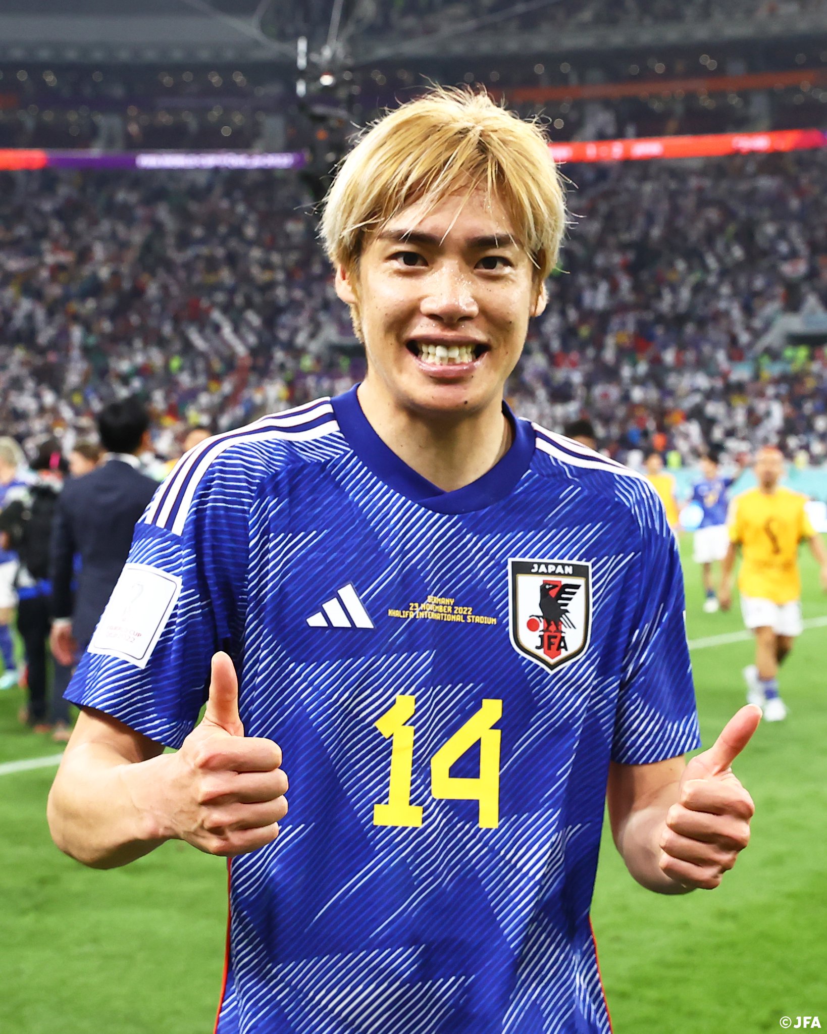 超目玉 - サッカー日本代表 伊藤純也 ユニフォーム 14番 背番号は伊藤 超目玉 - サッカー日本代表 伊藤純也 ユニフォーム 14番 背番号は伊藤