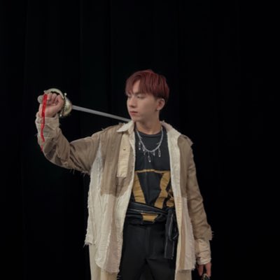 LMMMMMMMMMMM11's tweet photo. #新头像 https://t.co/fBhzZL80Us