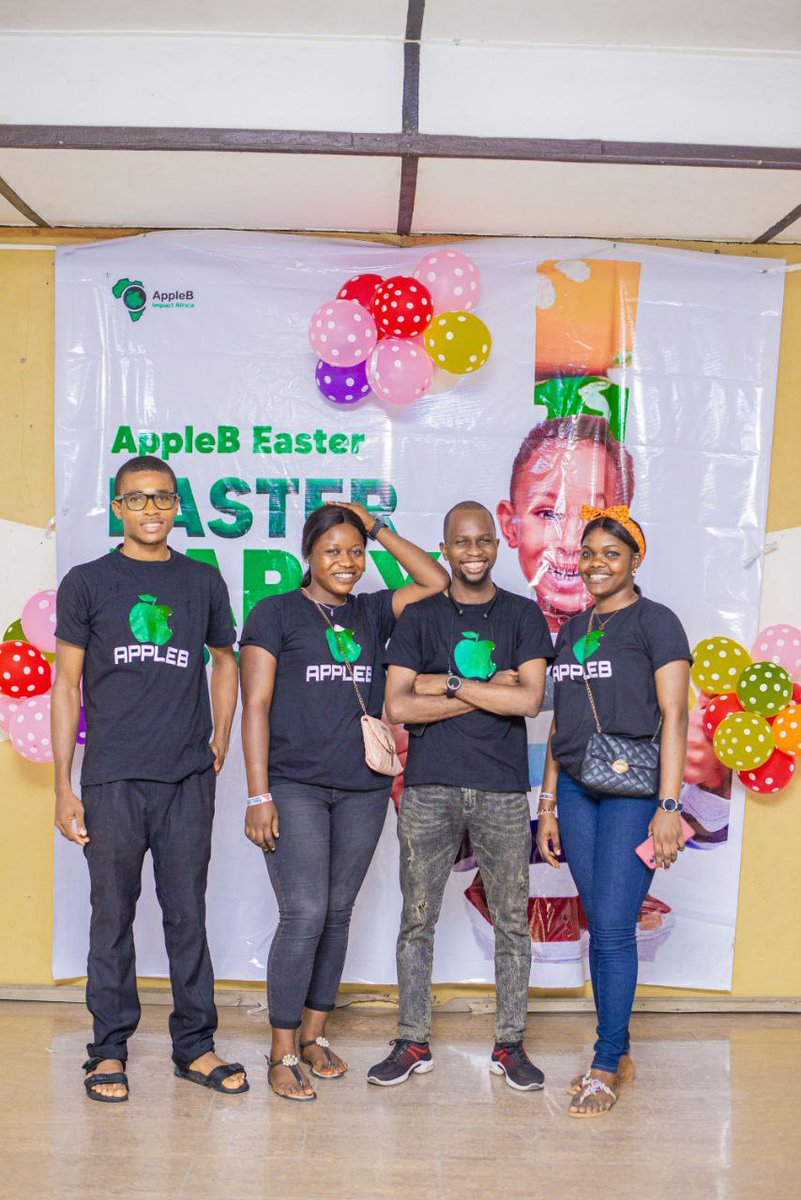 Our Movement will never die💪, we are always out there putting smiles😁 on the faces of the less privileged👪, we are relentless.

WeareAppleB weareFamily

#AppleB #love #bsc #worldNO1charitytoken