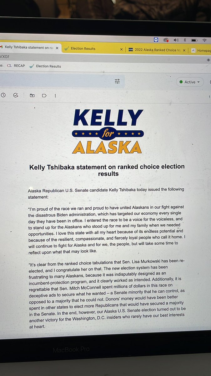 lruskin's tweet photo. In Alaska US Senate race, Tshibaka concedes to @lisamurkowski https://t.co/iRgvRHVTSL