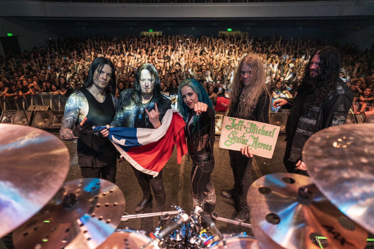 archenemymetal's tweet photo. ¡¡¡Muchas gracias Santiago!!! 🤘🇨🇱🔥 That was insanely amazing!!! Next show is in Lima, Peru 🇵🇪 on Friday, November 25! 

#archenemy #behemoth #buenosaires #argentina #lima #peru #latinamericantour https://t.co/ad6xiFNAf0