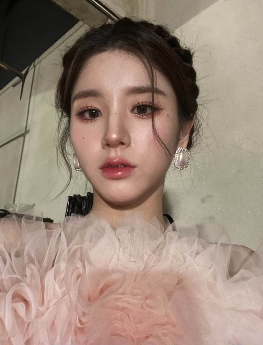 1019_01's tweet photo. [221124] 🐰💌
- 3:43PM KST https://t.co/juPIzVPIAq