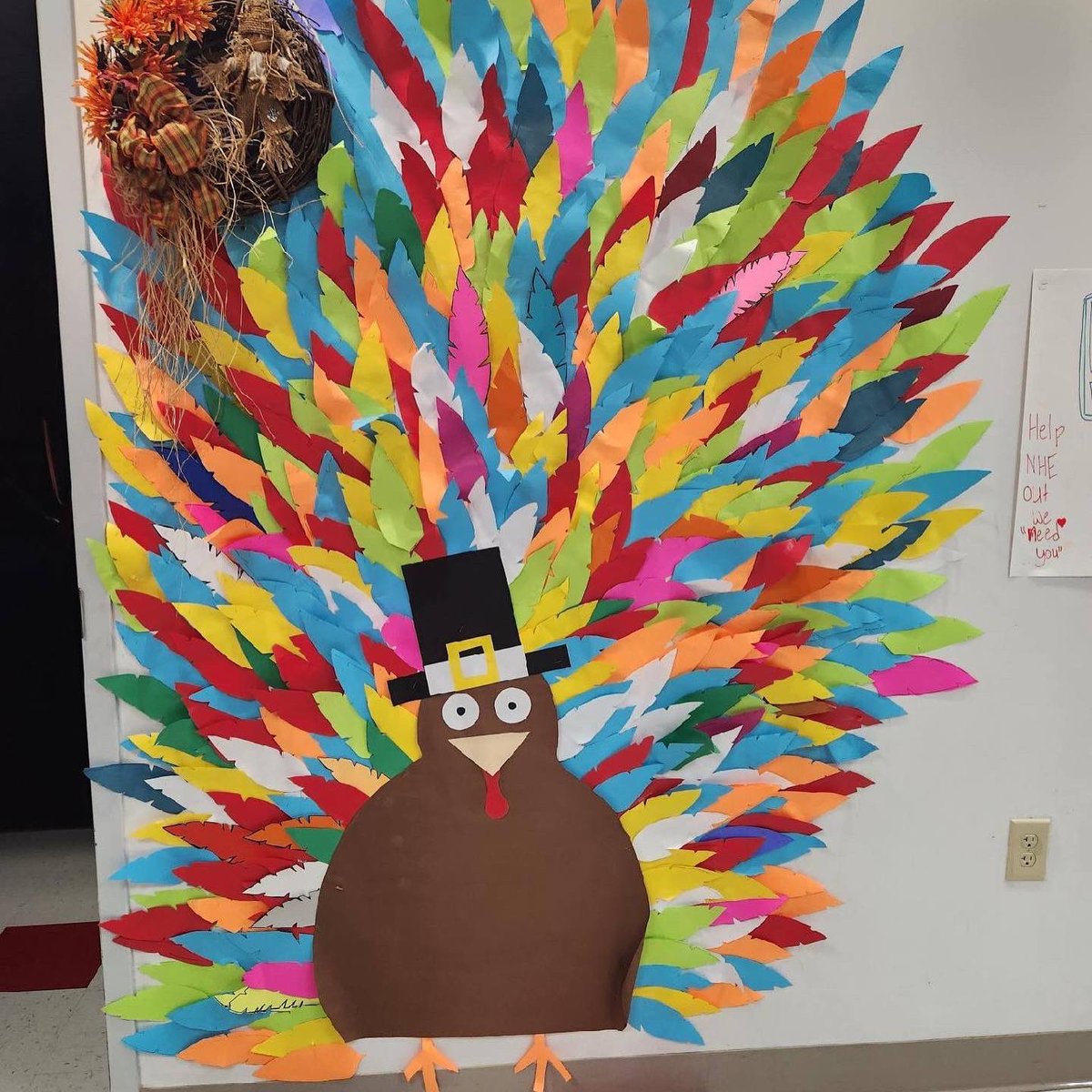 Winner Winner Turkey Dinner! NHE STUCO sold 1,000+ feathers to students for Mrs. Sancho…putting her in 🥇 place and making her our official “Turkey of the Day!”
#elementaryprinipal #stuco #tepsa <a href="/NorthHopkinsISD/">North Hopkins ISD</a> <a href="/TEPSAtalk/">TEPSA</a> @TepsaRegion8