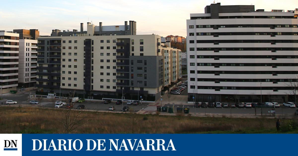 DiariodeNavarra's tweet photo. Pamplona, a la espera de Burlada y Egüés para valorar Erripagaña https://t.co/uuJzNvCfYs https://t.co/goRTFyXBzd