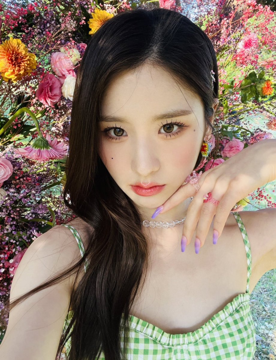 1019_01's tweet photo. [221124] 🐰💌
- 3:48PM KST https://t.co/EyeAzwkYH9