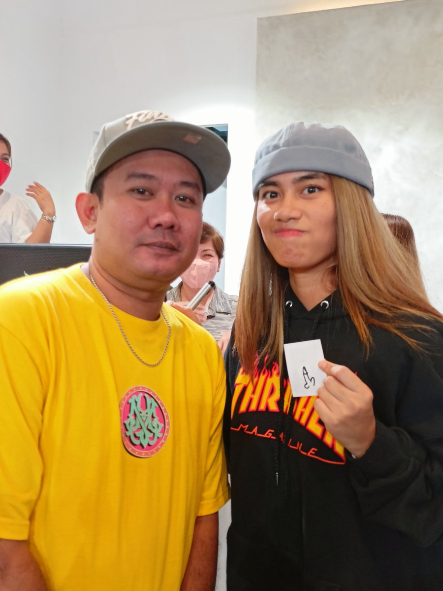johncarlogeron2's tweet photo. Muka ba akong nagyayabang nito????

Totoo palang mahiga ang mga kamay mo..
@AngelicaGegante https://t.co/vdUQC3XumB