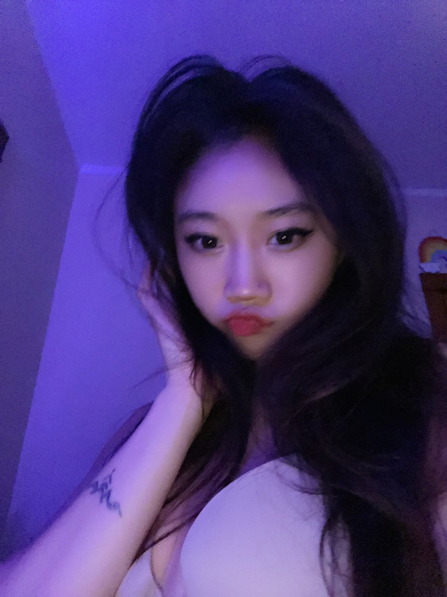 sexy naked teens on Twitter: "RT @mishkabuns: cute and sweet 😈"