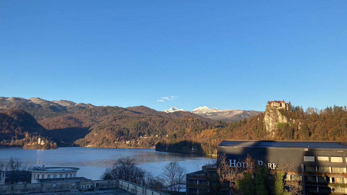 1st Slovenian Microbiome Network Symposium starts in 1h 🥳. The views are breathtaking 🥹