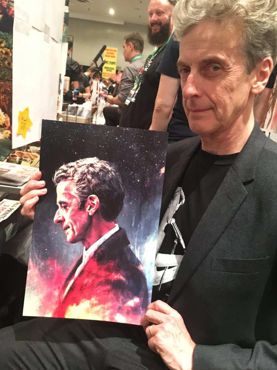 alicexz's tweet photo. 2017 was a hard year for me. I barely made it to NYCC—had been hospitalized for severe depression, was crying all the time, etc. So when Peter Capaldi surprised me at my table it felt like the real Doctor had somehow heard me, and cared… I’ll truly never forget it. #DoctorWhoDay https://t.co/d6Ut5ObgI5