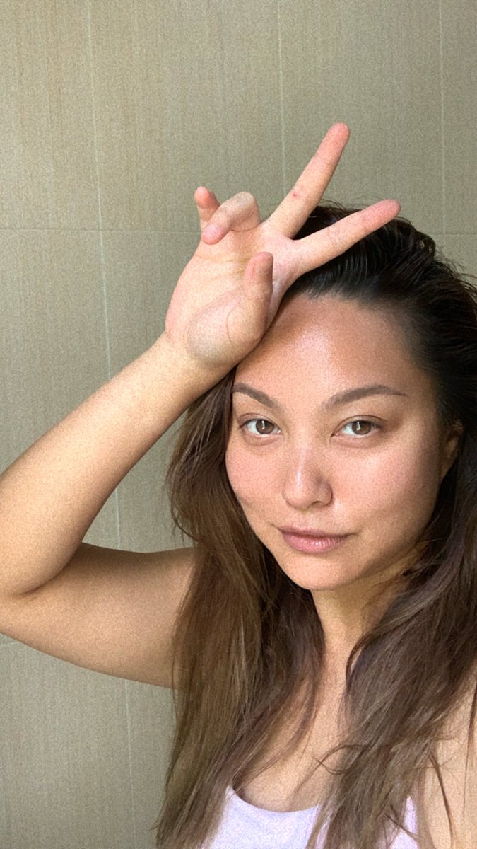 AudreySinggih's tweet photo. Post workout bliss!! https://t.co/5EzUdcuWW9