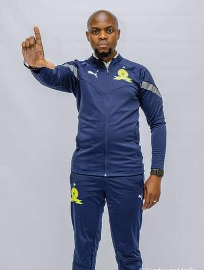 SportsMedUP's tweet photo. We would like to congratulate our alumni Dr Carl Tabane (MSc Sports Medicine, 2009) on his appointment as the #fifaworldcupqatar2022 Medical Coordinator. https://t.co/drZX051dhS