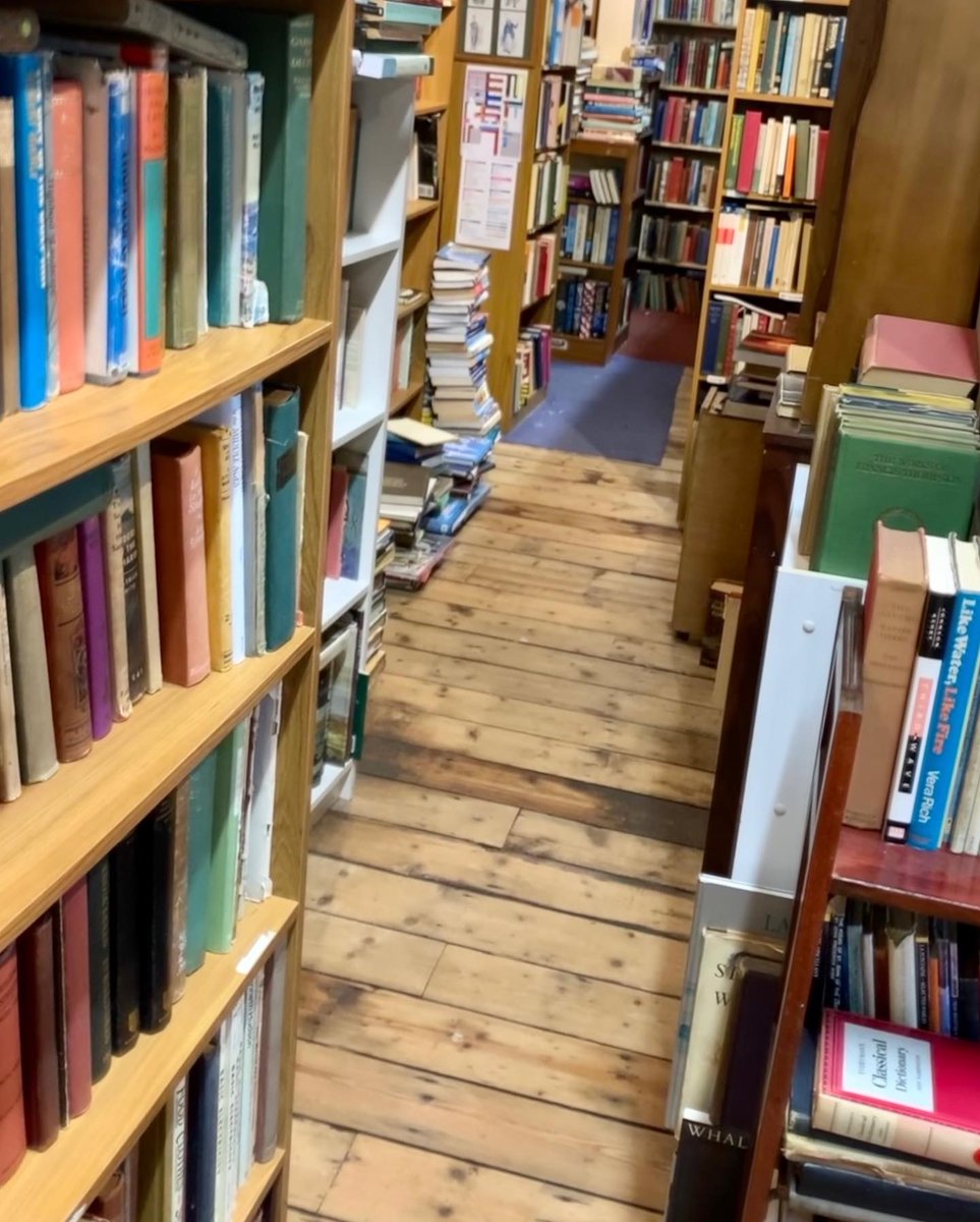 Find out where you can wander through this amazing second-hand bookshop in today's blog. #bookish #reader #booklover #reading #bookstagrammer #read #book #bookstagram #instabooks #blogger #travels #travelbug #visitscotland #thingstodo #visitdumfriesandgalloway #millonthefleet