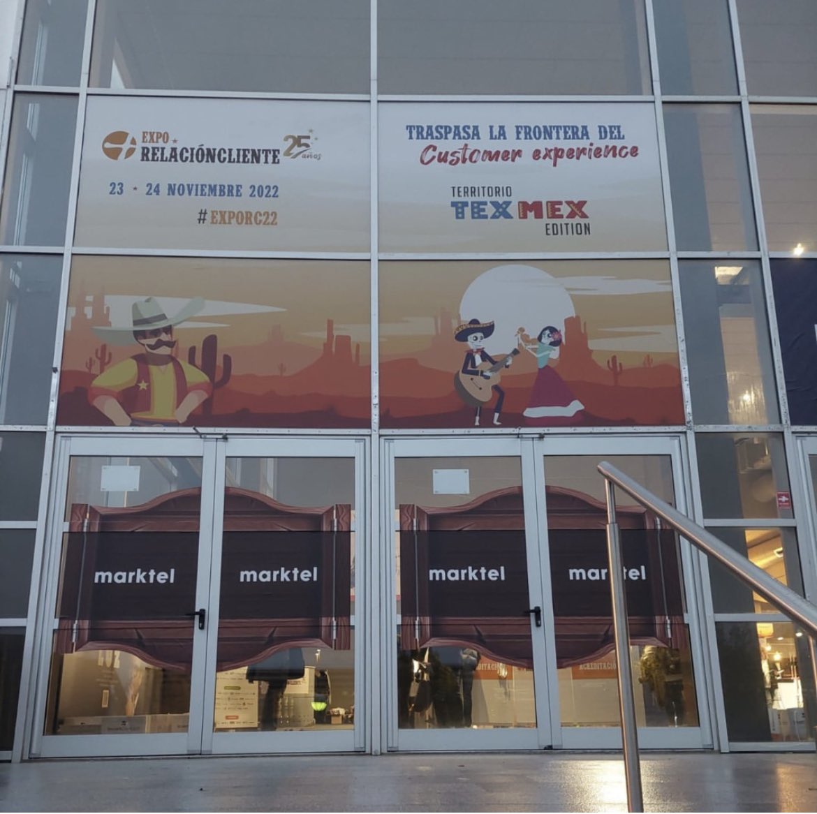 ExpoRC's tweet photo. ¡Todo listo para la segunda jornada de #EXPORC22 ! 🤠
Atrévete a transpasar la frontera del Customer experience. https://t.co/hfNOfXU8I8
