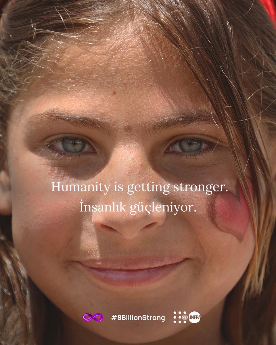 unfpaturkiye's tweet photo. 🌍 #Güçlü8Milyar olabilmek, 8 milyarı oluşturan her bir bireyin gülümseyebilmesiyle mümkün.
@unfpa, #8Milyar’lık sonsuz olasılıklar dünyasında her bir bireye eşit haklar ve eşit fırsatlar sağlamak için çalışıyor! 💜 https://t.co/C9n9B1NOYV