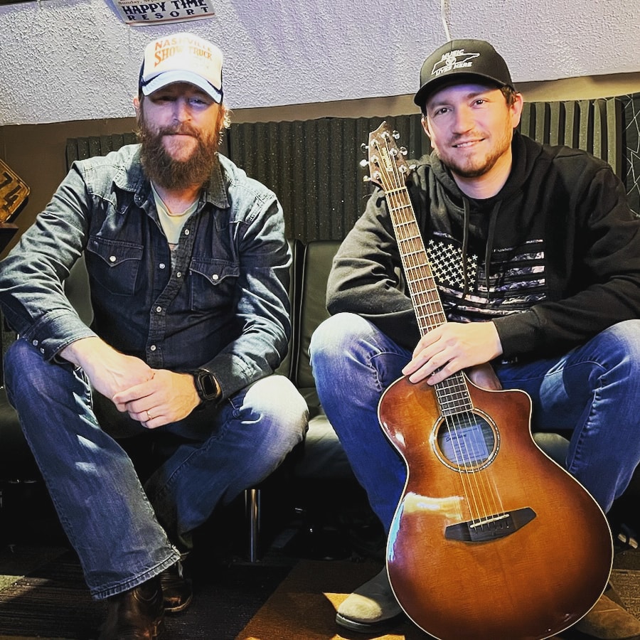 Awesome write today with Joel Jorgensen!! Make sure you check out our insta: 

Instagram.com/saludashoalsba…

#guitars #nashville #songwriters <a href="/BreedloveGuitar/">Breedlove Guitars</a> <a href="/HenriGatesMusic/">Henri Gates Music</a> @HenriGates