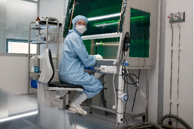 WildlifeGenUoO's tweet photo. 2/10 As #aDNA is low in quantity and quality, special environment and protocols are needed for extraction and preparation of subsequent analyses. Luckily, we have such a clean room inside the Centre for Material Analysis Research Infrastructure. #aDNAforScience https://t.co/vksBqFcc21