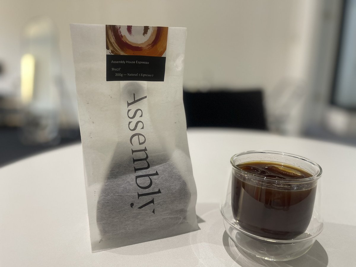 PerngJaii's tweet photo. น้องสั่งเมล็ด #Assemblycoffee มาจาก London เลยต้องลองชิมหน่อย เป็นคั่วกลาง รสกลมๆ ครับ 🤩@reviewchiangmai @aroii https://t.co/fmBfZ8bQRY