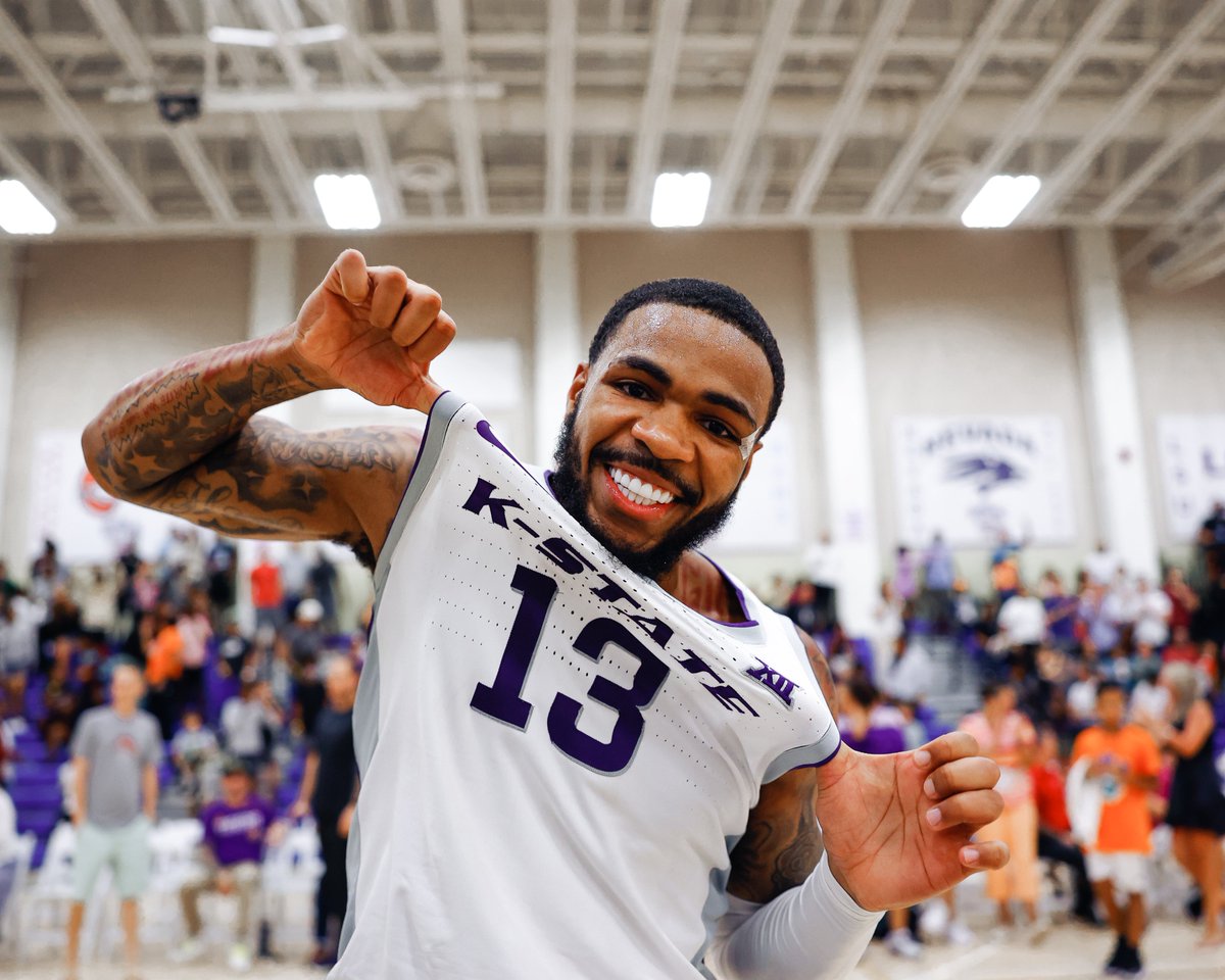 KStateMBB's tweet photo. KANSAS FREAKING STATE https://t.co/GA6pZBETXn