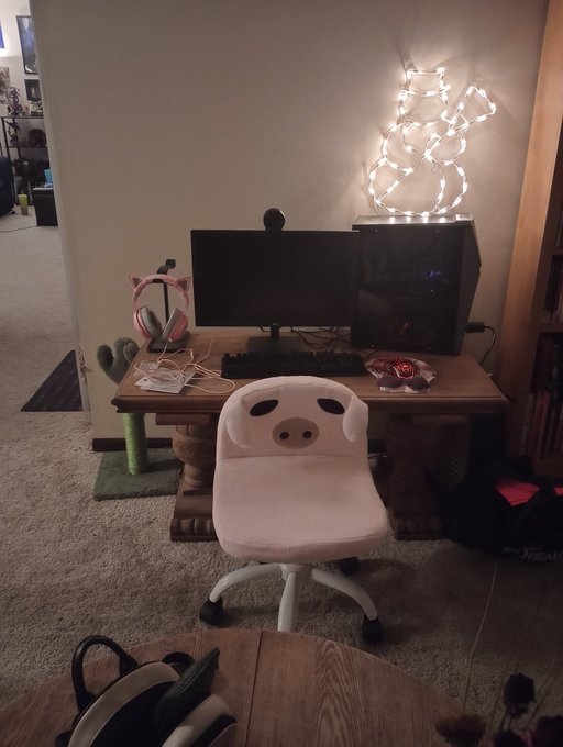 How do you like my PC set up?! #gamergirl #gaming #pcgaming #twitch #twitchstreamer https://t.co/1vh<a href="/tag/gamergirl"class="tags">#gamergirl</a><a href="/tag/gaming"class="tags">#gaming</a><a href="/tag/twitch"class="tags"><span>#twitch</span></a><a href="/tag/pcgaming"class="tags"><span>#pcgaming</span></a><a href="/tag/twitchstreamer"class="tags"><span>#twitchstreamer</span></a>