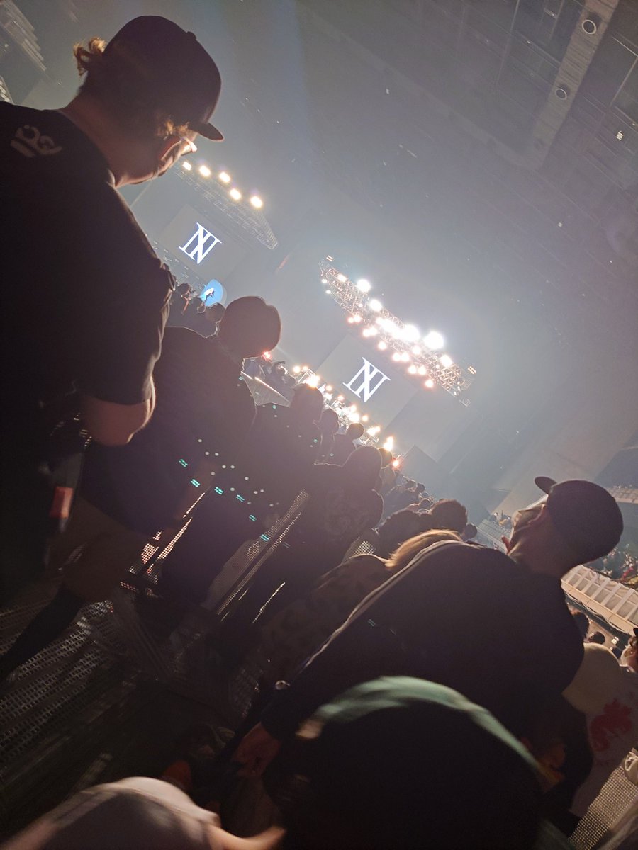 tetsuyaa4's tweet image. RED LINE！最高な景色をありがとうございました🤘
#LEDLINE
#DragonAsh
#TheBONEZ