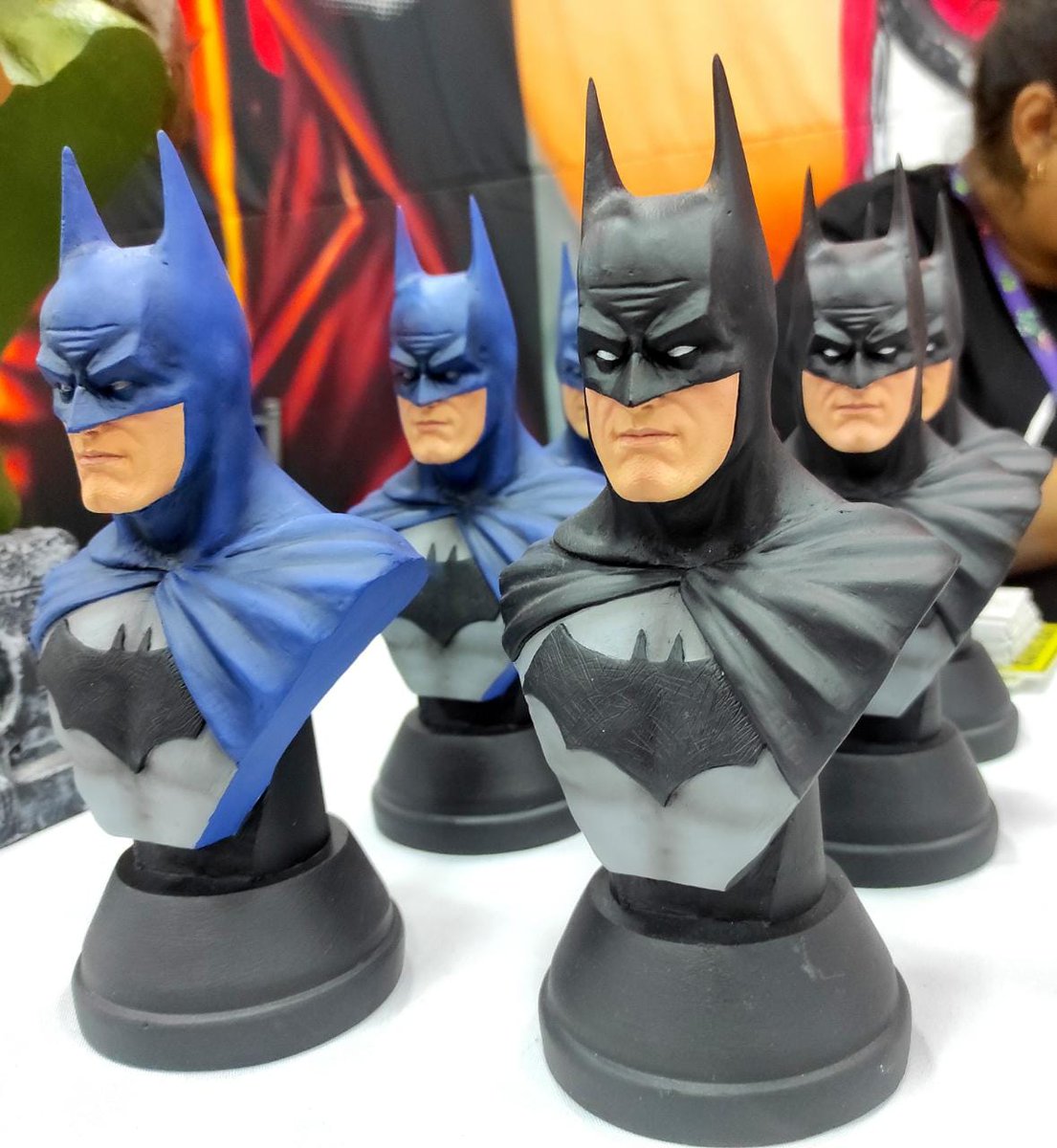 mpesculturas's tweet photo. BATMAN Fan Art
Figura de colección hecha en resina 
Mide 20cm desde su base
Escultura Tradicional
PVP $35
📦 envíos a todo el país.
(Precio de la figura no incluye envío)
Pedidos 0991694649
#batman #mpesculturas #esculturatradicional #Guayaquil #Ecuador #coleccionistas https://t.co/rdGV9R7epU