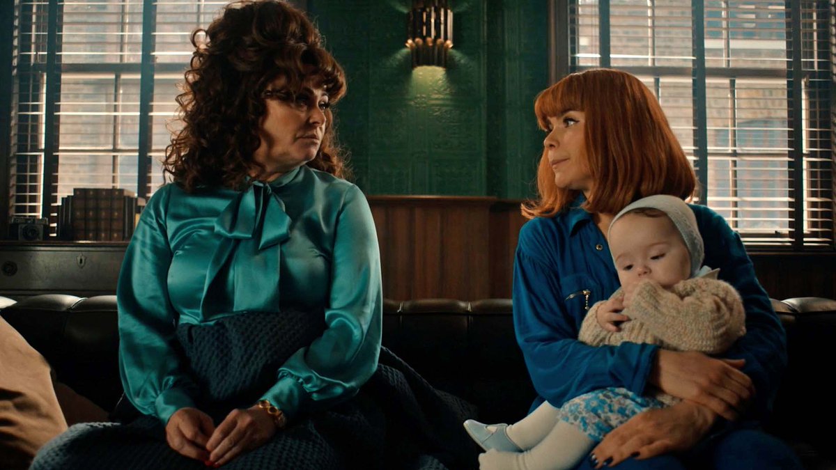 There's nothin' like a Sykes reunion, eh? #PennyworthOnMax