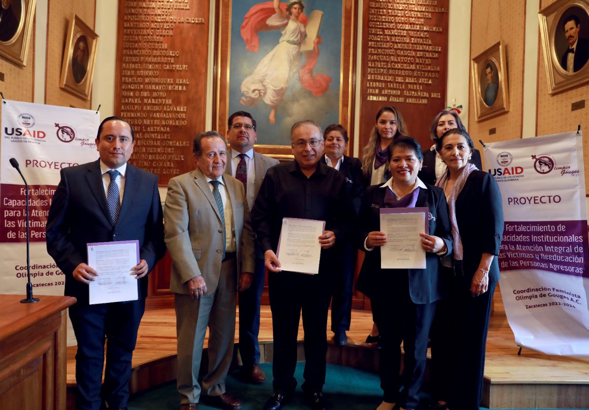 GougesAc's tweet image. Firma de Convenio de colaboración entre la  Coordinación Feminista Olimpia de Gouges y @TribunalZac 
para la realización del proyecto denominado “Fortalecimiento de Capacidades Institucionales para la Atención Integral de las Víctimas y reeducación de las Personas Agresoras”.