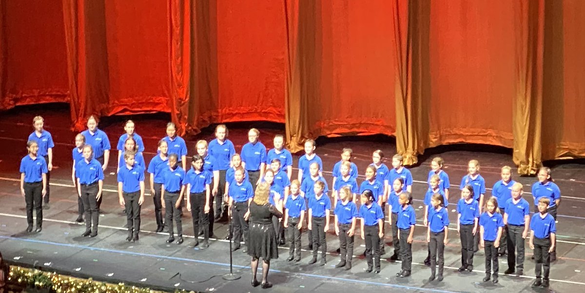 Tatem students shine while performing on 11/20 at Radio City Music Hall with Mrs. Murray.  <a href="/HaddonSchools/">Haddonfield Schools</a>