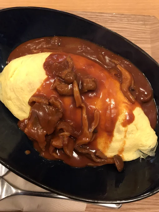 ゆかりんランチ・卵チートDAYオムライス専門店のハヤシオムライス小豆さん卵焼きでチキンライス巻くタイプのオムライス好き 