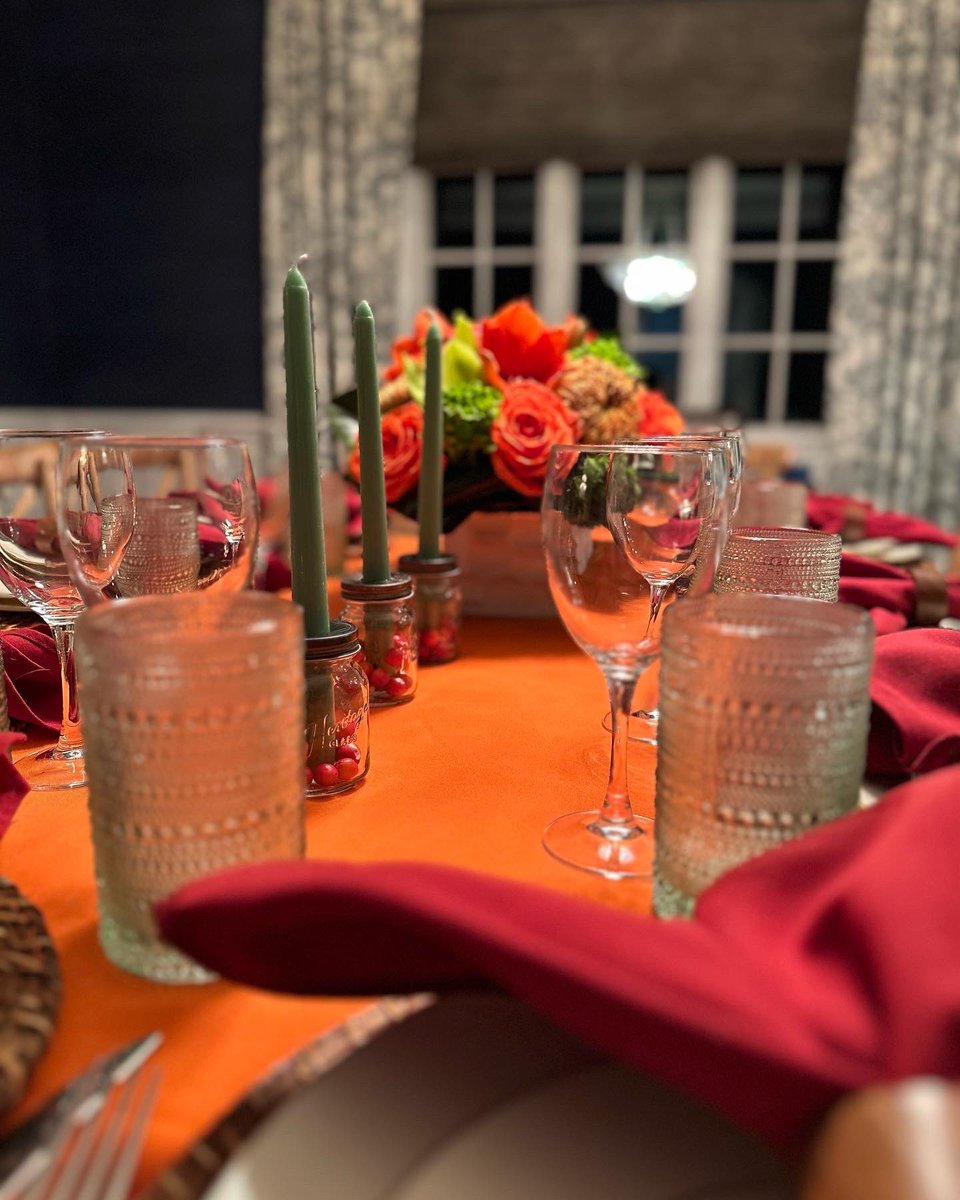 NYGoodEvents's tweet photo. Very intimate warm #thanksgiving preset, to complement the occasion. #Simplicity. 

𝙉𝙔🍸𝙂𝙤𝙤𝙙 𝙀𝙫𝙚𝙣𝙩𝙨, 𝙈𝙖𝙠𝙞𝙣𝙜 𝙀𝙫𝙚𝙧𝙮 𝙀𝙫𝙚𝙣𝙩, 𝘼 𝓖𝕠𝕠𝕕🍸𝓔𝕧𝕖𝕟𝕥. 

#nygoodevents #goodevents🍸#hospitalityhustler 🫡 #passionmakesaperfectplanner 
@elitetentpartyrental https://t.co/GmfRDHKBpD