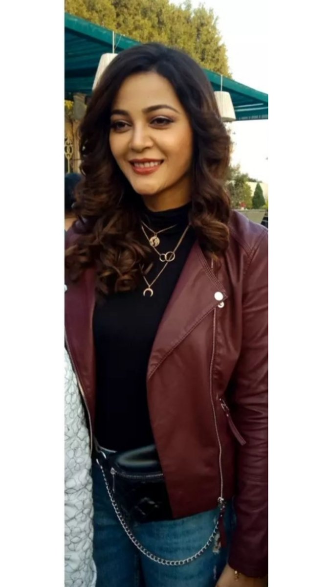 Pretty priyam 😍❤️

#KaveriPriyam #dildiyaangallaan #Kaveriasamrita