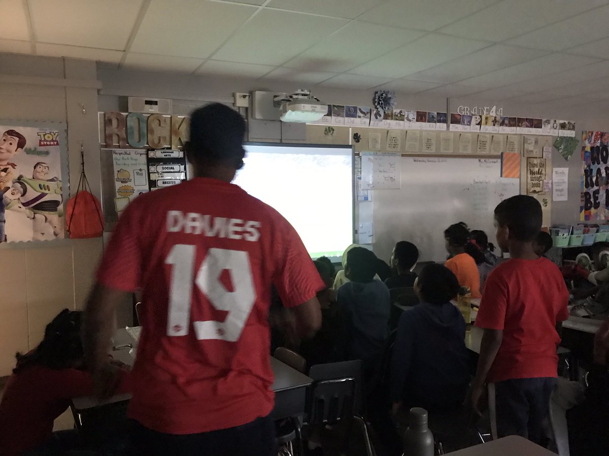 Cheering on Canada at St. Pius X!! If only the exuberance of children could win the match!! Go #TeamCanada  #ecsdFaithInspires <a href="/EdmCathSchools/">ECSD</a>