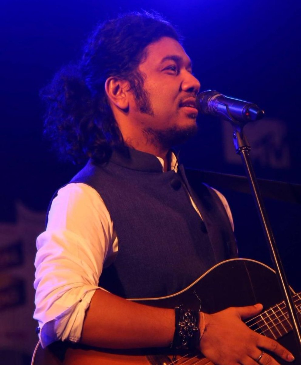 madhu_deka's tweet photo. Wishing you a very happy birthday @paponmusic Dada🎂🎉🎁
God bless you with good health and may you continue to enthral us with your melodious songs.😇
মৰম ❤️ https://t.co/VQShgEo5f4