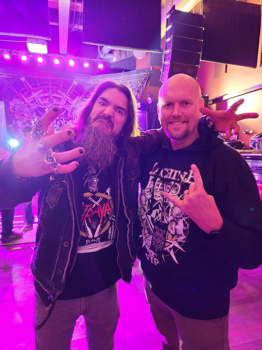 Great <a href="/MfnH/">Machine Head</a> show in Madison. Awesome to meet one of my Metal heroes, <a href="/TheGeneralMH/">Robb Flynn</a>!
