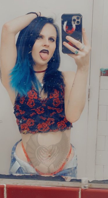 Kinda missing my red hair but love my new hair #pornhubmodel #camsodagirl #wepornstars #camming https://t<a href="/tag/camming"class="tags"><span>#camming</span></a><a href="/tag/camsodagirl"class="tags"><span>#camsodagirl</span></a><a href="/tag/pornhubmodel"class="tags"><span>#pornhubmodel</span></a><a href="/tag/wepornst"class="tags"><span>#wepornst</span></a>