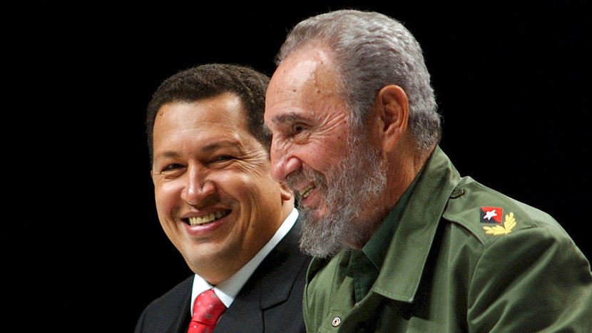 #NosotrosSomosLosDeChávez y #FidelPorSiempre. Unidos venceremos 🇻🇪🇨🇺 #IslaRebelde #VoluntadDeElegir #YoVotoEl27 #FelizCumpleañosPdteMaduro