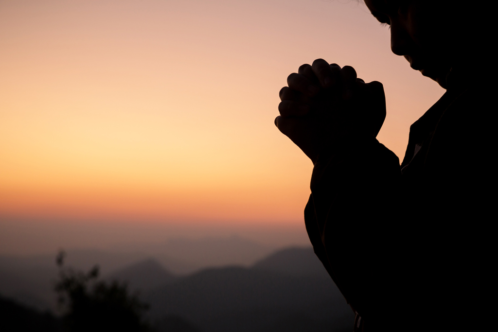 MakerereNews's tweet photo. Thank You Lord for today. We proclaim your might over every situation. In You, we are victors over failures, disease, famine or any attacks from the devil. Lord, those going through hardships, be their hope. We pray for peace and love amongst us. In the Name of Jesus we pray. https://t.co/1yLBfXe39f