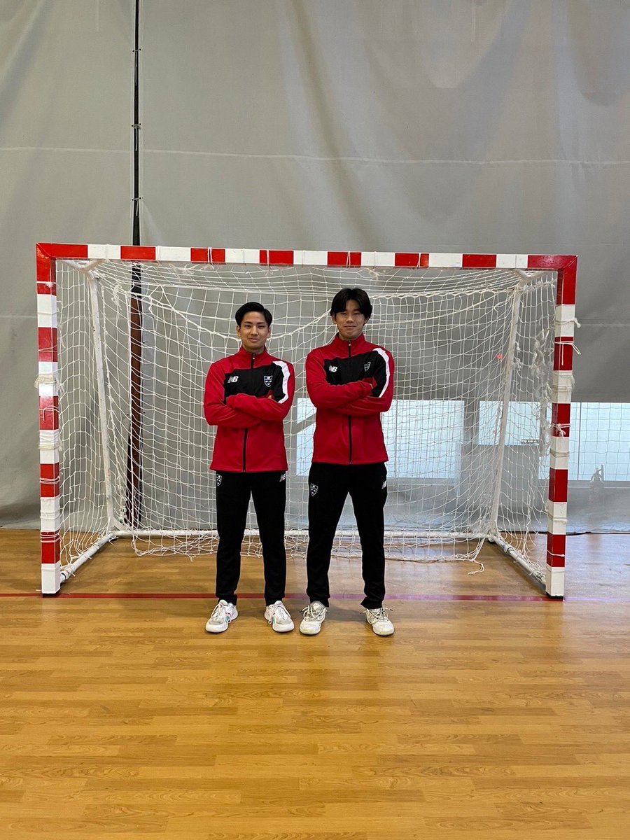 👦2年 学年キャプテン
知念祐汰(興南高校出身 写真左)
「麻田を筆頭にバイブスあげてめっちゃ頑張ります。」

👦1年 学年キャプテン
田中祥聖 (高岡向陵高校出身 写真右)
「ハンド意欲は右肩上がり。まぁ任しとっけってー」