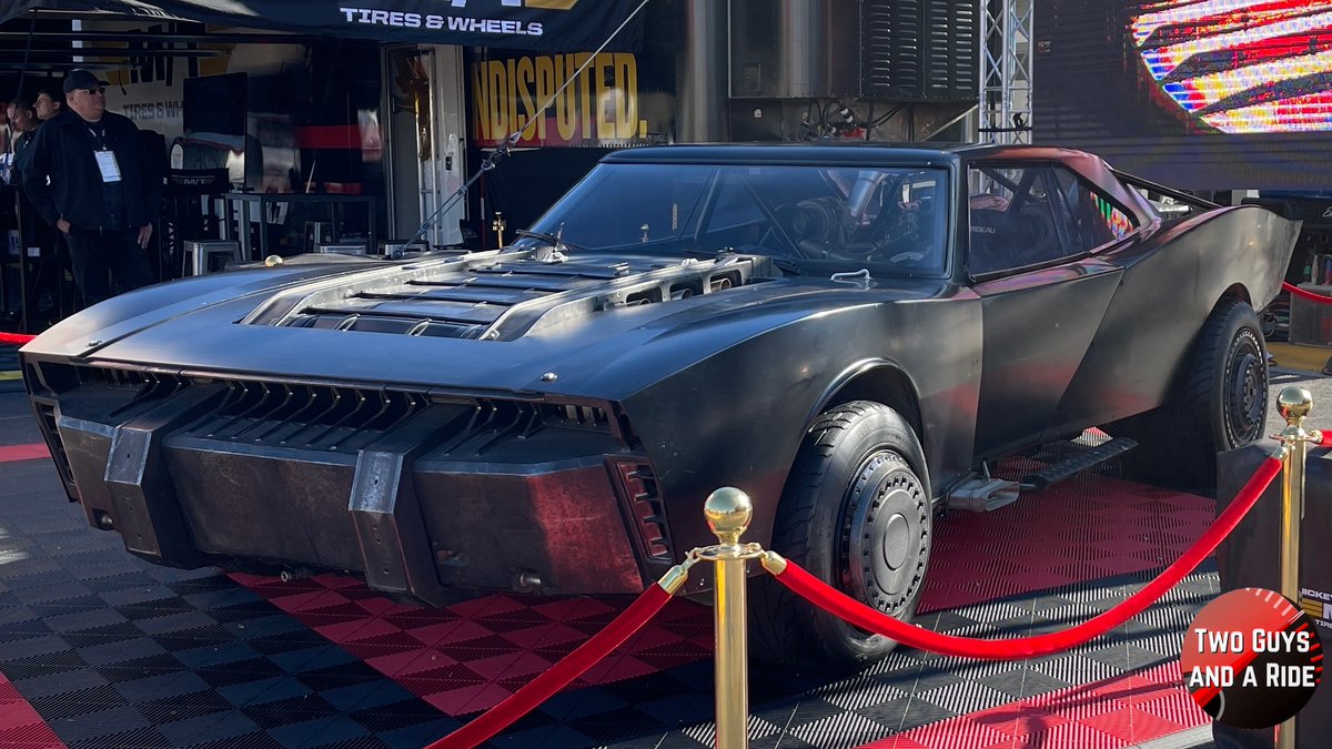GuysRide's tweet photo. Get your modern Mad Max fill and check out this awesome car we saw at SEMA '22. Click here to view our YouTube Channel https://t.co/U7w8Bj9Otm.
#Moviecars #Moviecar #madmaxstyle #semashow2022 #carshow
@SEMASHOW https://t.co/pX7d0Pq5vi