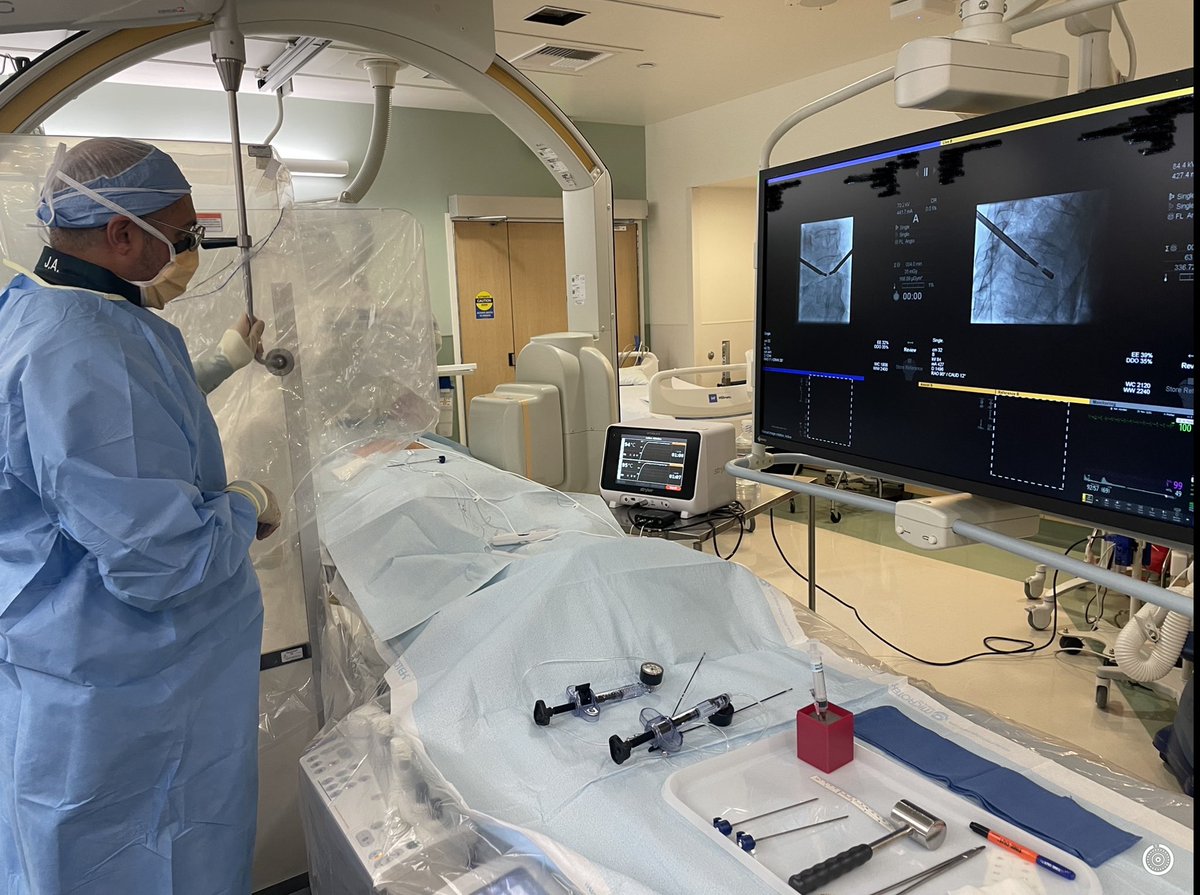 RobJones_31's tweet photo. No better way to head into a holiday weekend then crushing some cases with @JAcharya4 at @CedarsSinai!

Back to back to back Jacks followed by T5 optablate/kypho! #optablate #Microinfusion #bonetumorablation #NMP  #Spinejack #LAisStrykerCountry 
@TheStrykerIVS https://t.co/NHgMCP8EhP