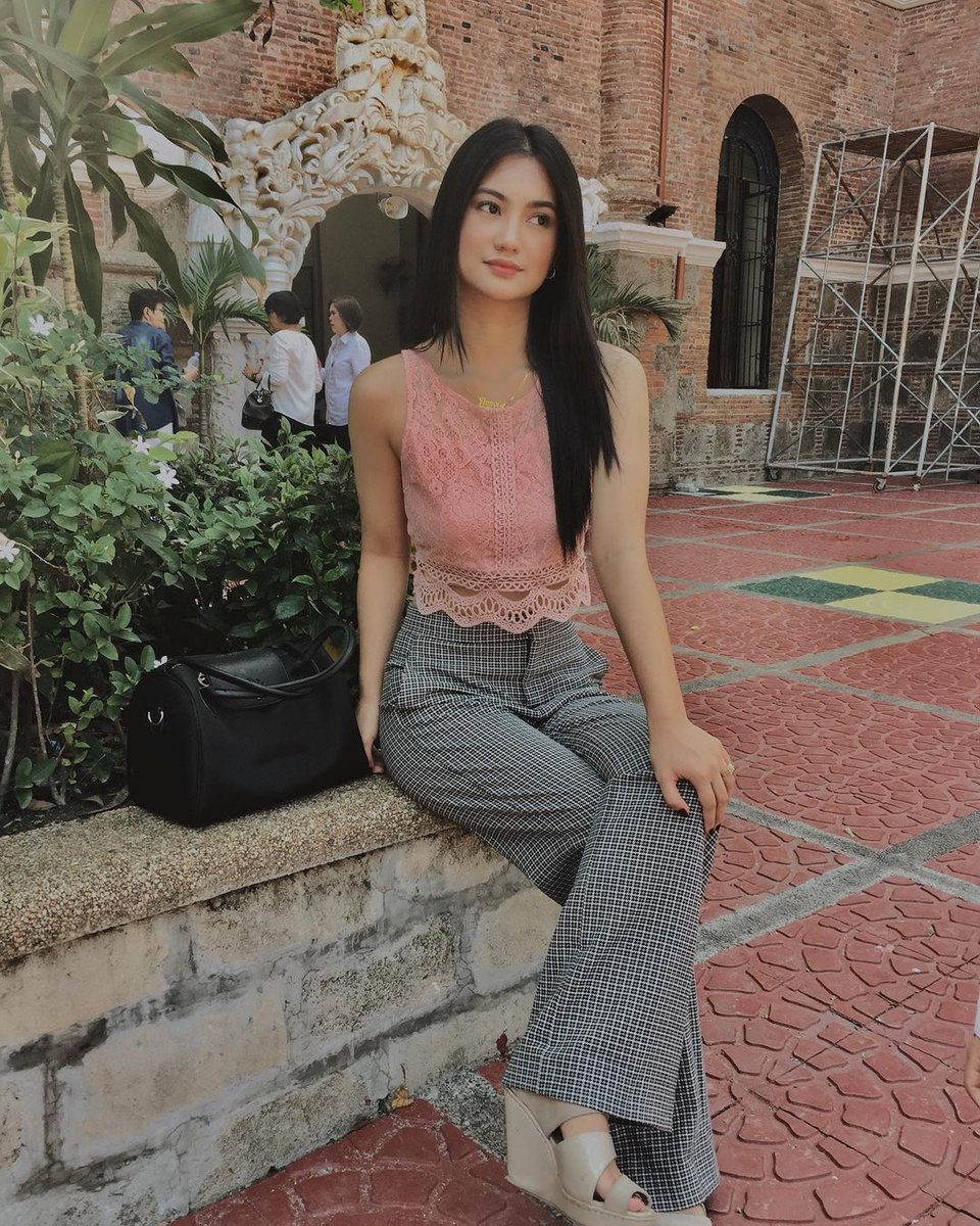 itshailey10's tweet photo. Stolen shot��� https://t.co/3DYCFT2P2v