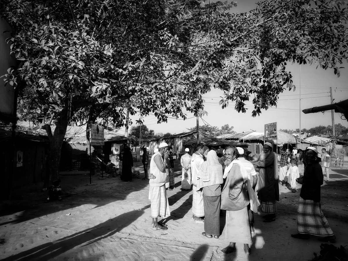 kalamabul408's tweet photo. #UNHCR in Bangladesh
#Rohingya
#RefugeeCamp
Kutupalnog Rohingya refugee camp Life in the Bangladesh.
Many elderly people in the camp have no work at all the Elderly.
#photographer #Rohingya #Documentay #photography #Myanmar #refugeeCamp #bangladesh.
Photo by kalam https://t.co/uLp1YSoMnc