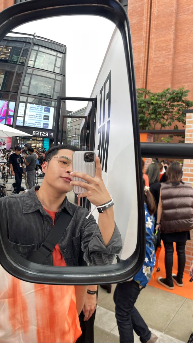 jjdoesitwork's tweet photo. Maybelline ออก skin tint ตัวใหม่ที่เราเคยพูดถึงไปแล้วว่าฟินิชผิวน้องสวยมากกกกก ความผิวกำมะหยี่ นวลๆ ละมุนๆ ใครยังไม่โดน รีบให้ไว เราใช้ 05 นะ #FreshTintEvent #MaybellineThailand https://t.co/fay4Xmf0Os