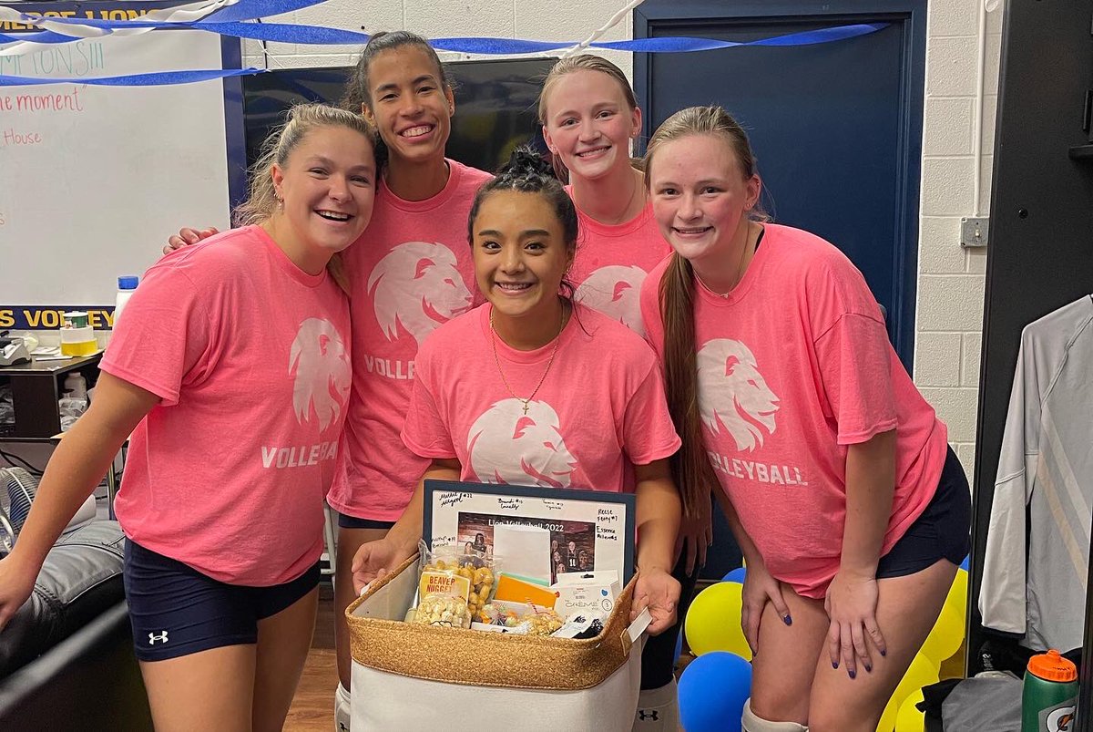 lyrichebert's tweet photo. #3 signing out 💛💙
Thank you @Lion_Volleyball for EVERYTHING https://t.co/PoLWIzjOhT