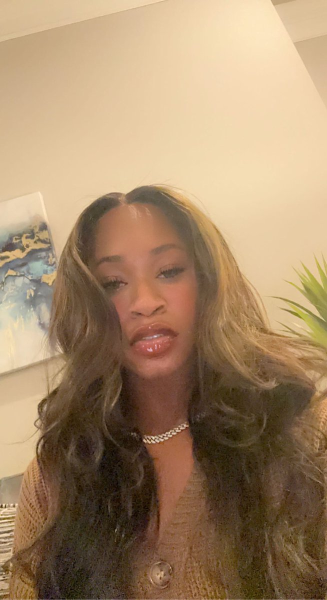 imani_carpenter's tweet photo. i just really love selfies 🫶🏾
lol hiiii it’s been a while since i’ve been on twitter but uh oh i’m back again !! https://t.co/Wyd8fAhVLj