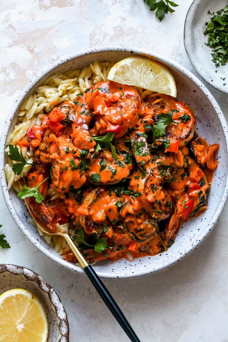 FoodzWiz's tweet photo. Creamy garlic shrimp skillet 

#shrimp #seafood #foodie #food #foodporn #fish #aquarium #instafood #foodphotography #yummy #delicious #dinner #foodstagram #lobster #aquascape #crab #shrimptank #seafoodboil #seafoodlover #shrimps #fishtank #chicken #foodlover #aquascaping #food https://t.co/7EBo8nzOVW
